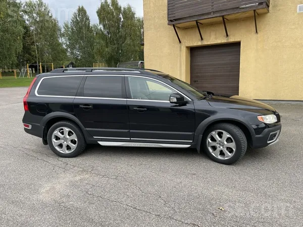 Volvo XC 70 - 1