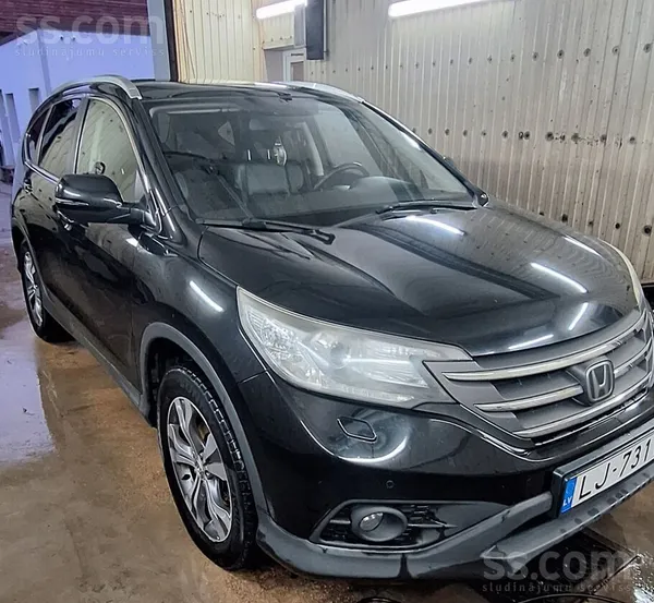 Honda Pārdod 2013. gada Honda Cr-v labā tehniskā un vizu