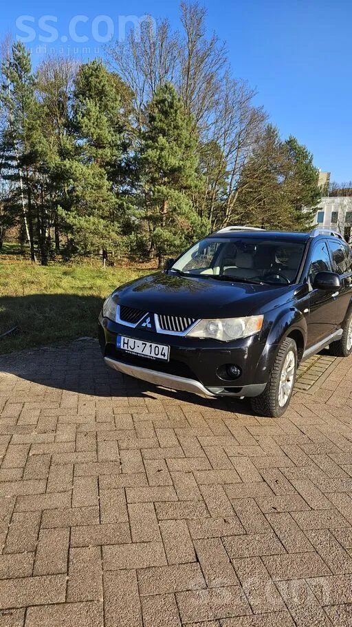 Mitsubishi Outlander