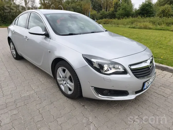 Opel Insignia - 1