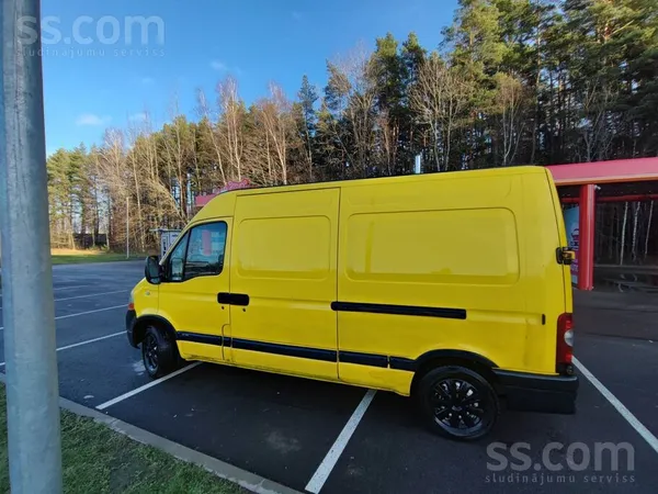 L2H2, 2.5D, TA 09.2026., 399000 km. 
Durvis no diviem saniem. 
Viens saimn