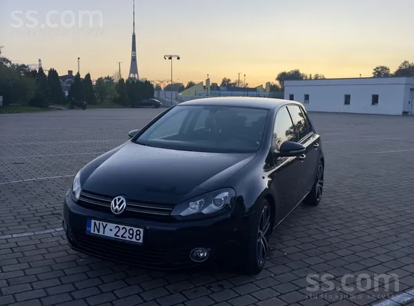 Volkswagen Pārdodu labu un koptu 2011. gada VW Golf 6.