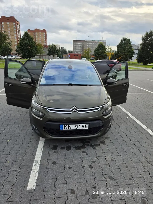 Citroen Продаётся семейный авто.