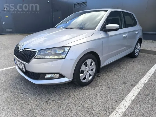 Škoda Fabia 1.0. 70kw/95zs ar mehānisko ātrumkārbu, jauna iegādāta Latvijā.