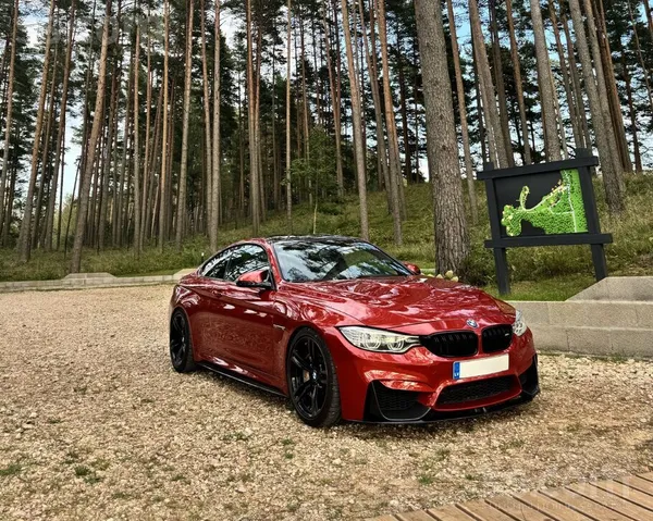 BMW BMW M4 (F82) ļoti labā stāvoklī un labi uzturēts. 