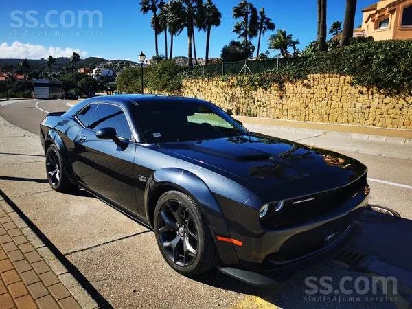 Dodge Challenger 2018, 5.7 benzīns, Automāts, Melns — Latvijā