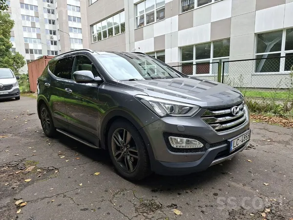 Hyundai Santa FE - 1