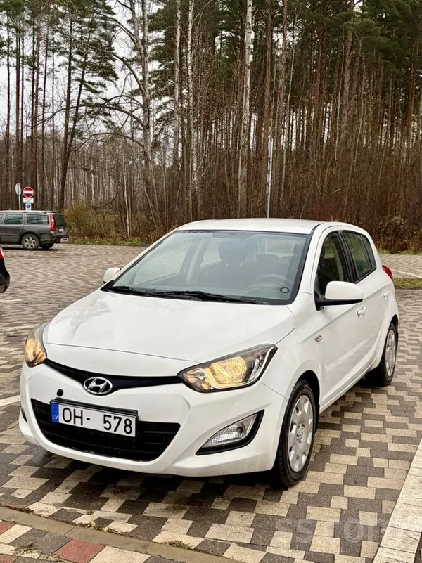 Hyundai i20