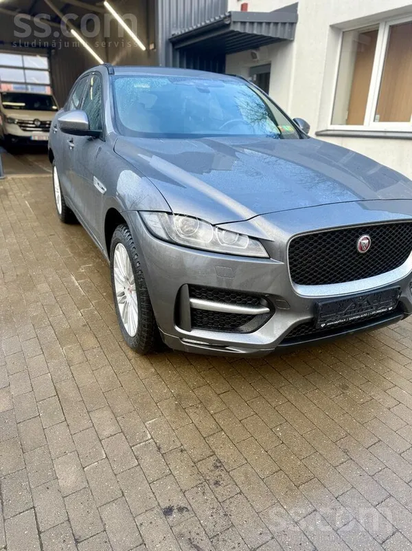 Jaguar Автомобиль из Бельгии. Полностью обслужен, устране