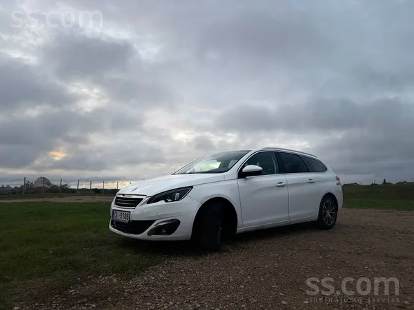 Pārdodu teicamā tehniskā stāvoklī esošu Peugeot 308
Auto ir ļoti labi kopti