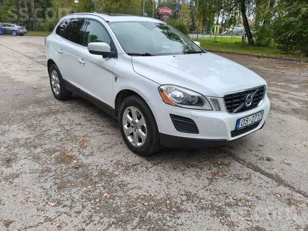 Volvo Xc60 3.2 Fwd, Максимальная комплектация Platinum: Premium Sound 650W,