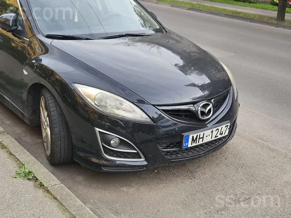 Mazda Продается мазда, дефект мотора, остальное всё испр