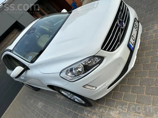 Volvo XC 60 - 1