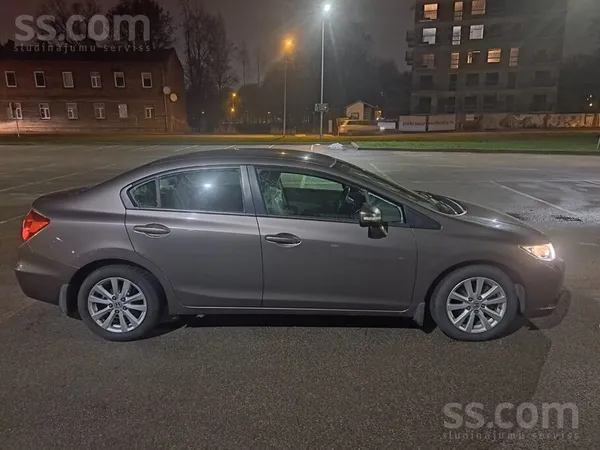 Honda Honda Civic Comfort 1.8 benzīns, 2013. gada izlaid