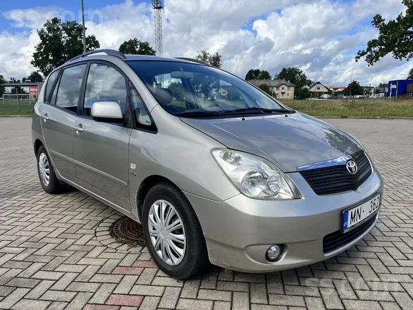 Toyota Pārdod ļoti uzticamu, ietilpīgu un ekonomisku Toyo