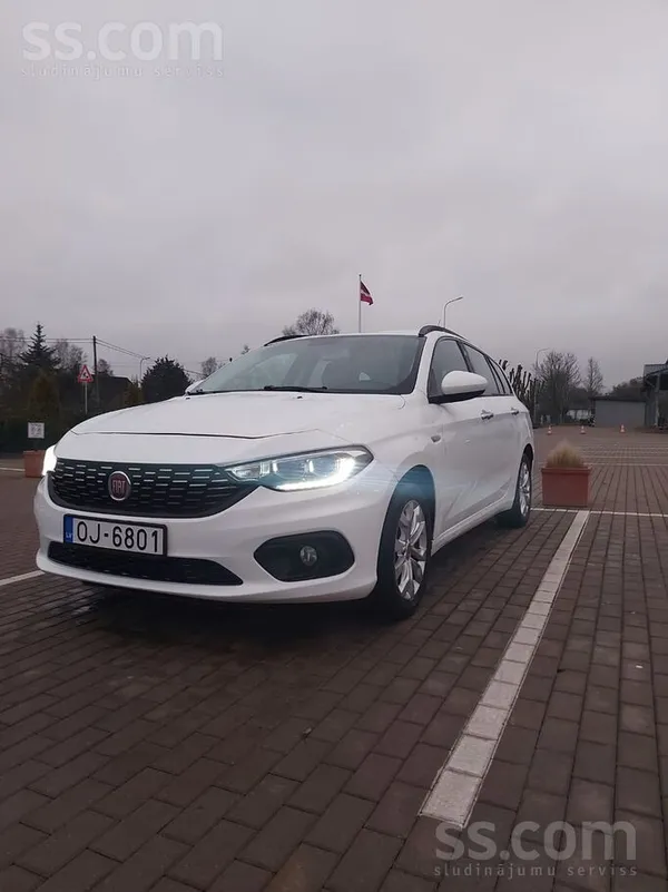 Fiat Pārdodu Fiat Tipo universāli ar 1.6 dīzeļdzinēju. 