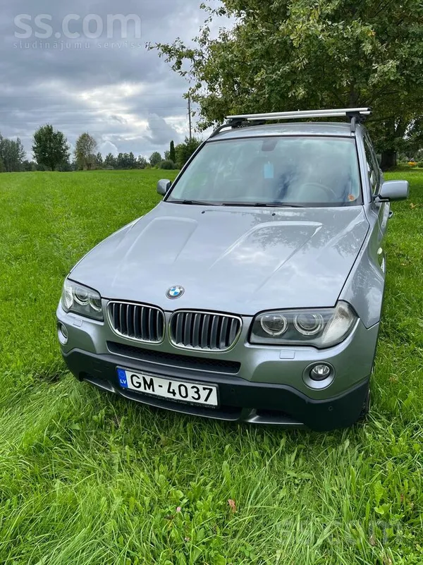 BMW Pārdodu BMW X3 ar 2.5 benzīna dzinēju un automātis