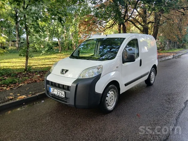 Jauna TA. Auto ļoti labā tehniskā un vizuālā stāvoklī. Pa visu laiku bija 2
