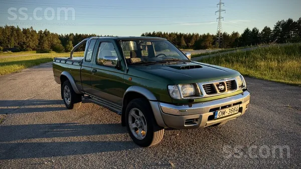 Nissan Navara - 1