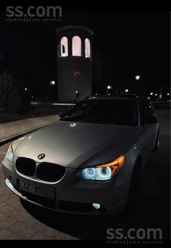 BMW 525