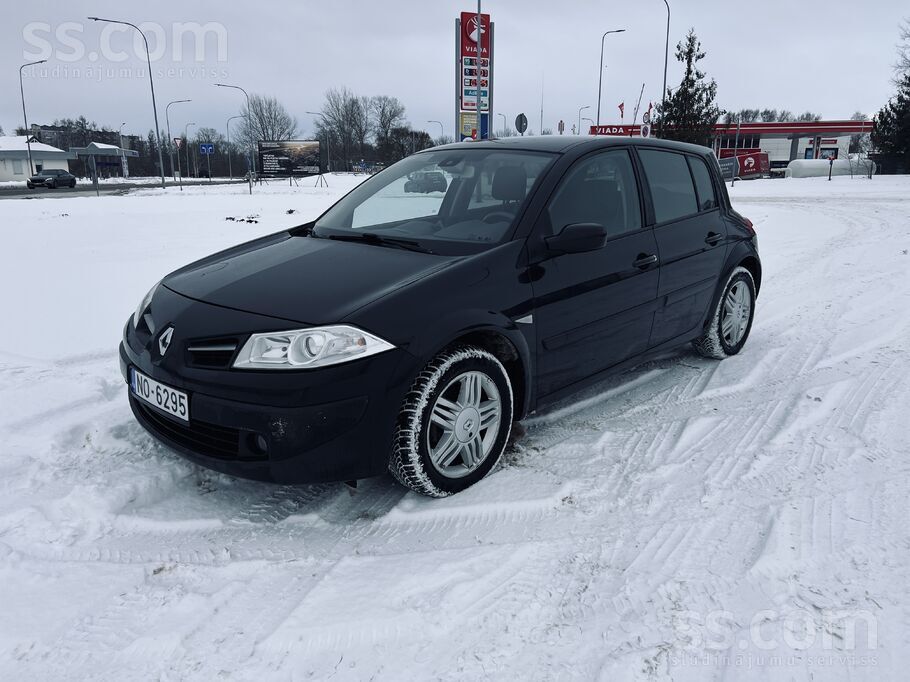 Maksimāli ekonomisks un jaudīgs 78kw , 1.7 dīzelis ar mazu nodokli. Nodoklis