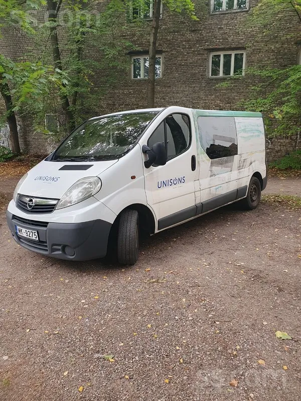 Opel Vivaro - 1