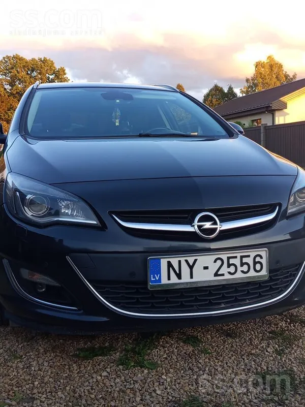 Opel Astra - 1