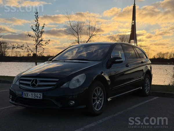 Mercedes R320