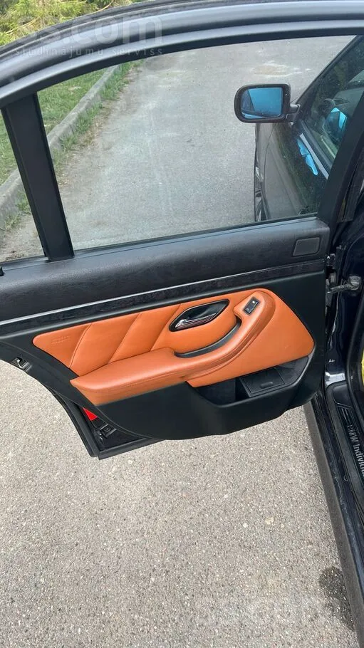 Pardodu steidzigi sakara ar brauksanu uz arzemem. loti laba stavokli. mainit