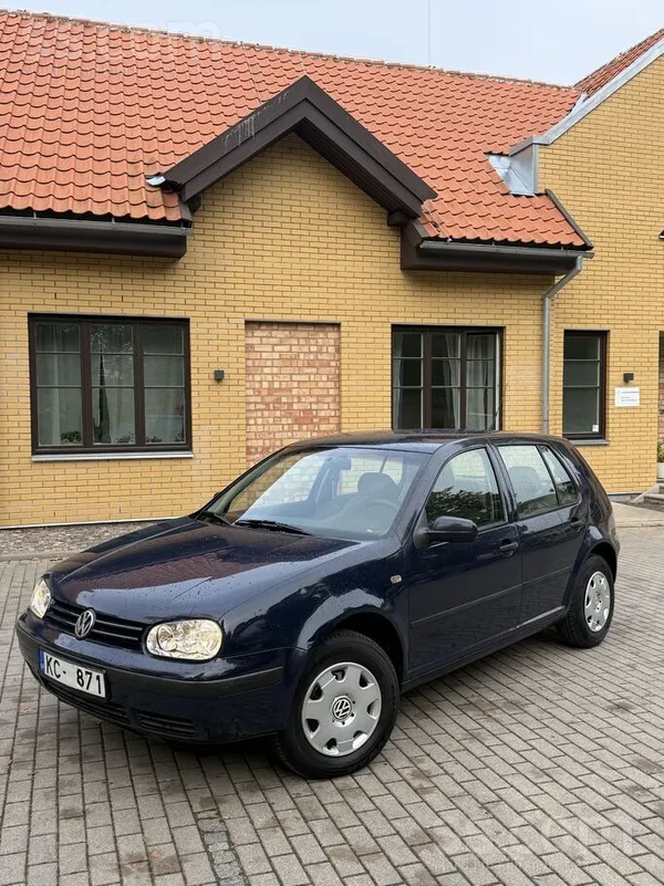 Volkswagen Golf 4 1998, 1.4 benzīns, Manuāls, Hečbeks, Zils — Latvijā