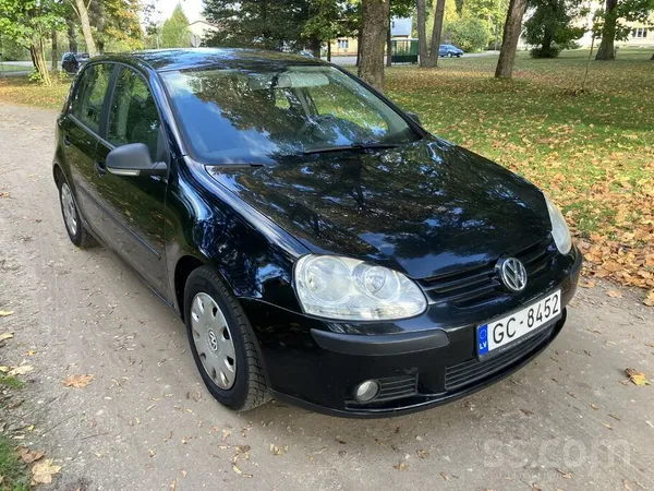 Volkswagen Golf 5 2006, 1.4 benzīns, Manuāls, Hečbeks, Melns — Latvijā