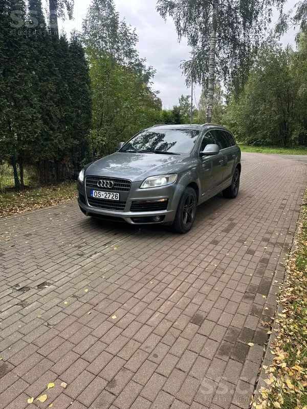Pārdodu Audi Q7, 2007. gada, 3.0 Tdi dīzelis. Bez pneimo, vienkārš un uztica