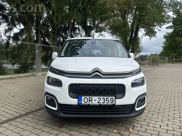 Pardod Citroen Berlingo. 2020.gada. 1.5 dizelis(75kw). Mehaniska parnesumkar