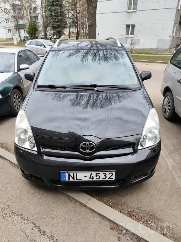 Toyota Продаю авто с новым ТО , два ключа , поменяны масл