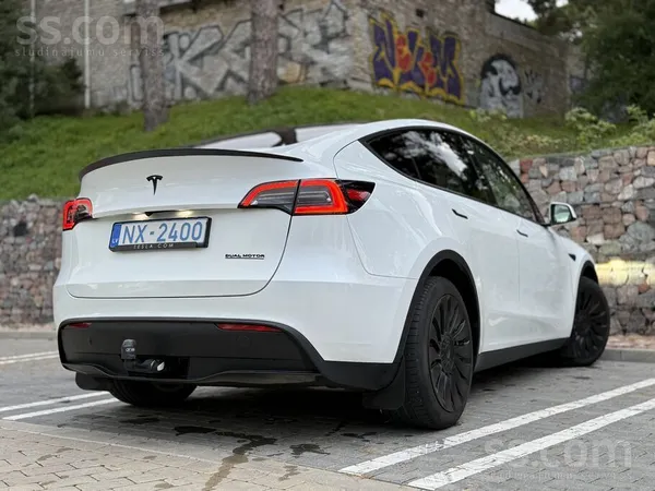 Pieejams Ekii. Model Y Dual motor, Long Range, 507zs, Amd Ryzen procesors, ražota Vā