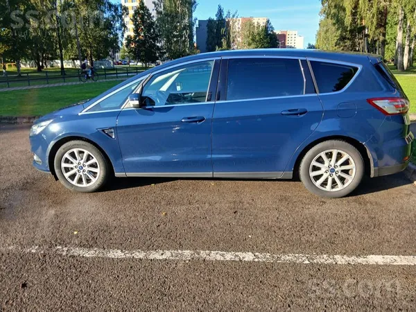 Ford Pārdodu Ford S-Max. Automašīna izmantota uzņēmuma 