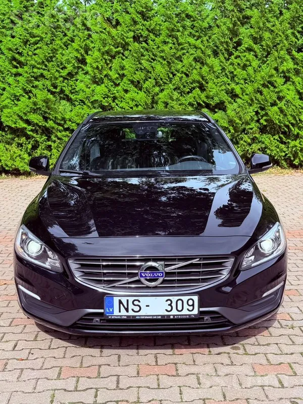 Volvo V60 - 1