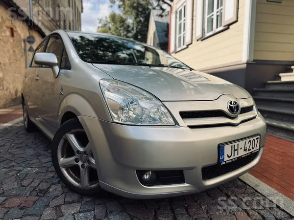 Toyota Pārdošanā 7 vietīga Toyota Corolla Verso - 85kw/11
