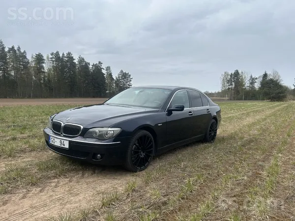 BMW 730