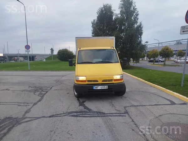 Renault Pardodu Reno Master 2002g. 2.2d. Laba tehniska un