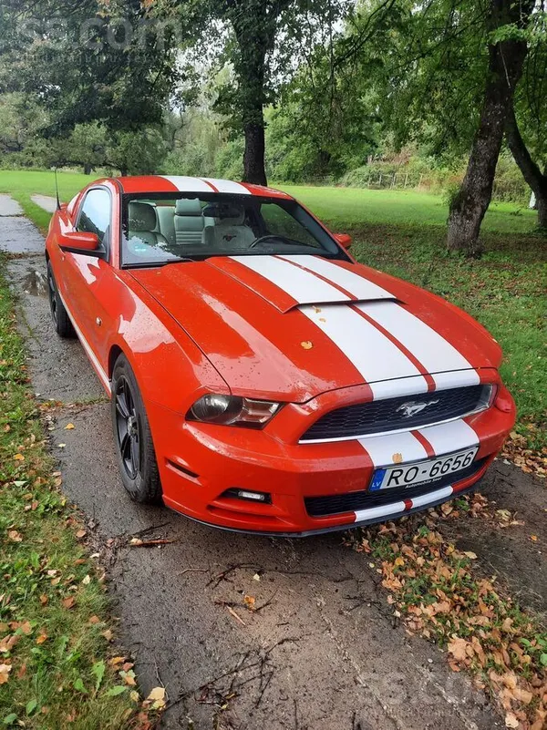 Ford Mustang - 1