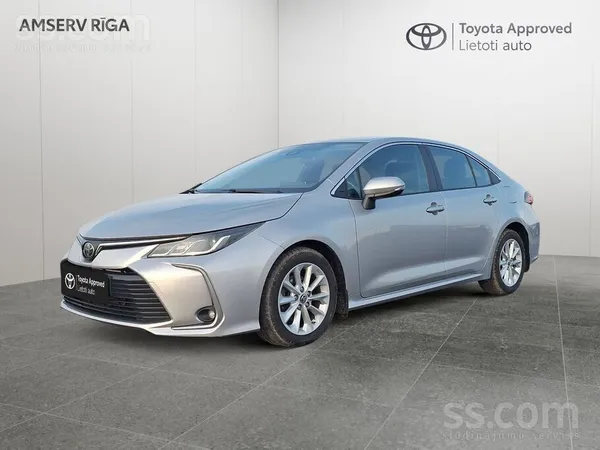 Toyota Corolla - 1