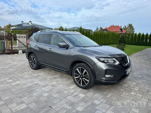 Nissan X-Trail - 1