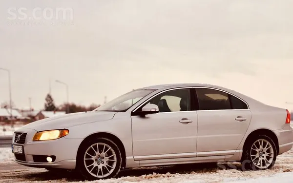 Volvo S80