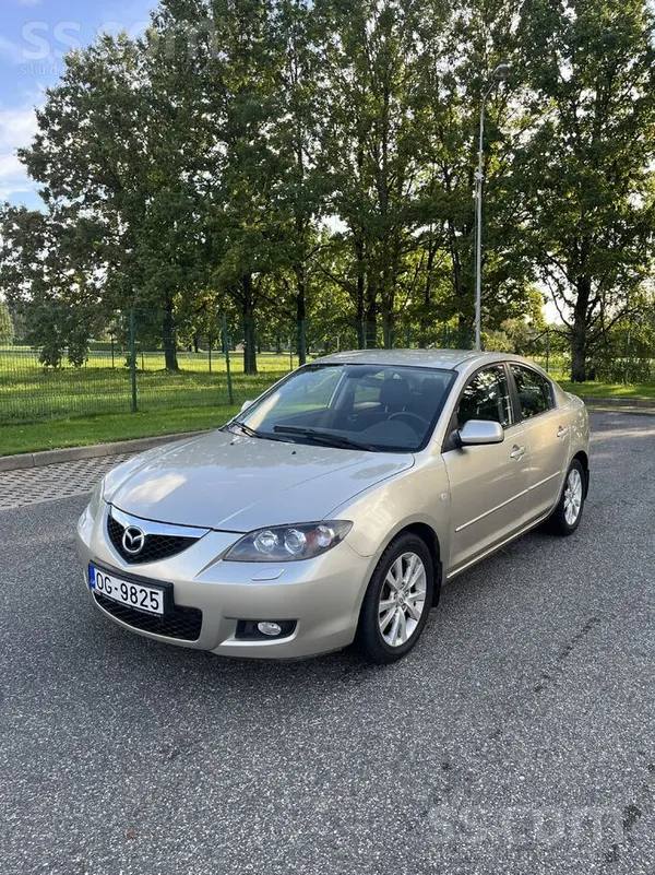 Mazda Mazda3 - 1