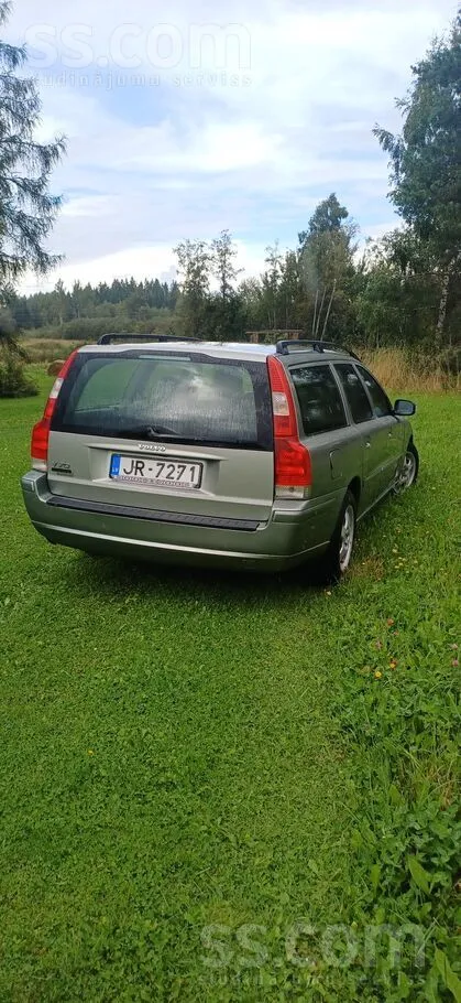 Volvo Ietilpīgs un uzticams. Jauna skate. Loti ekonomisk