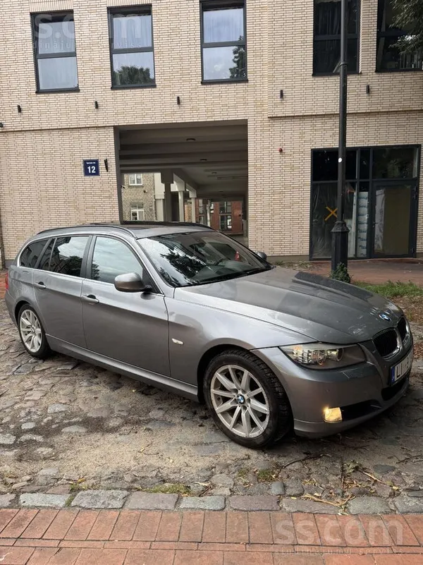 BMW Pārdodu auto. Gaudo stūres pastiprinātājs