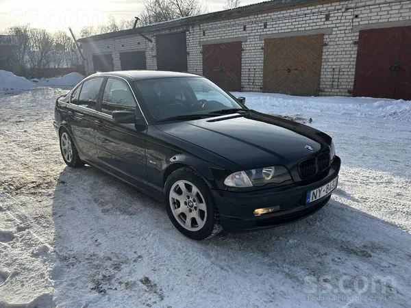 Pārdod / Maina, BMW 323i, sedans, manuāls. 2, 5 benzīns. Labā tehniskā un vi