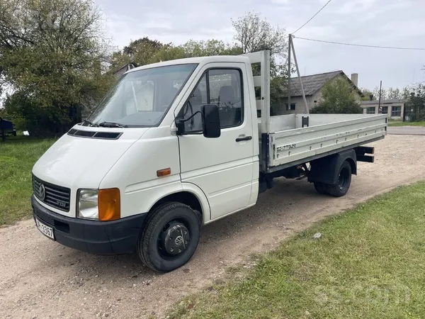 Volkswagen LT - 1
