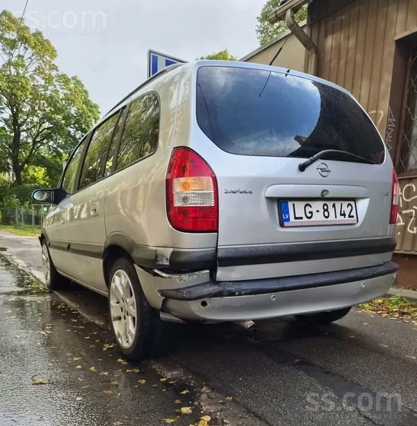Opel Zafira 2003, 1.8 benzīns, Automāts, Furgons, Sudrabs — Latvijā